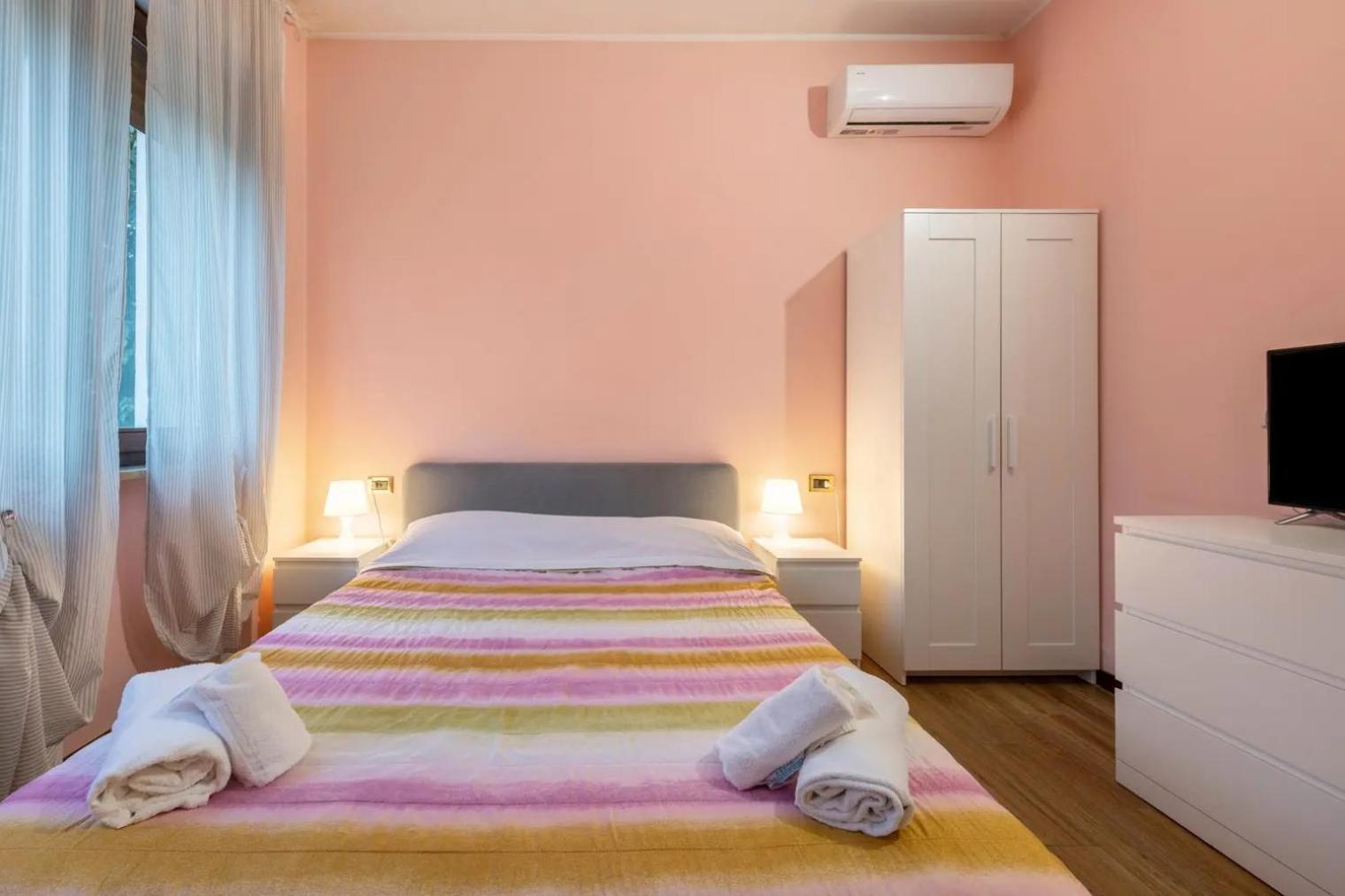 Civico 22 Apartment Peschiera del Garda Luaran gambar